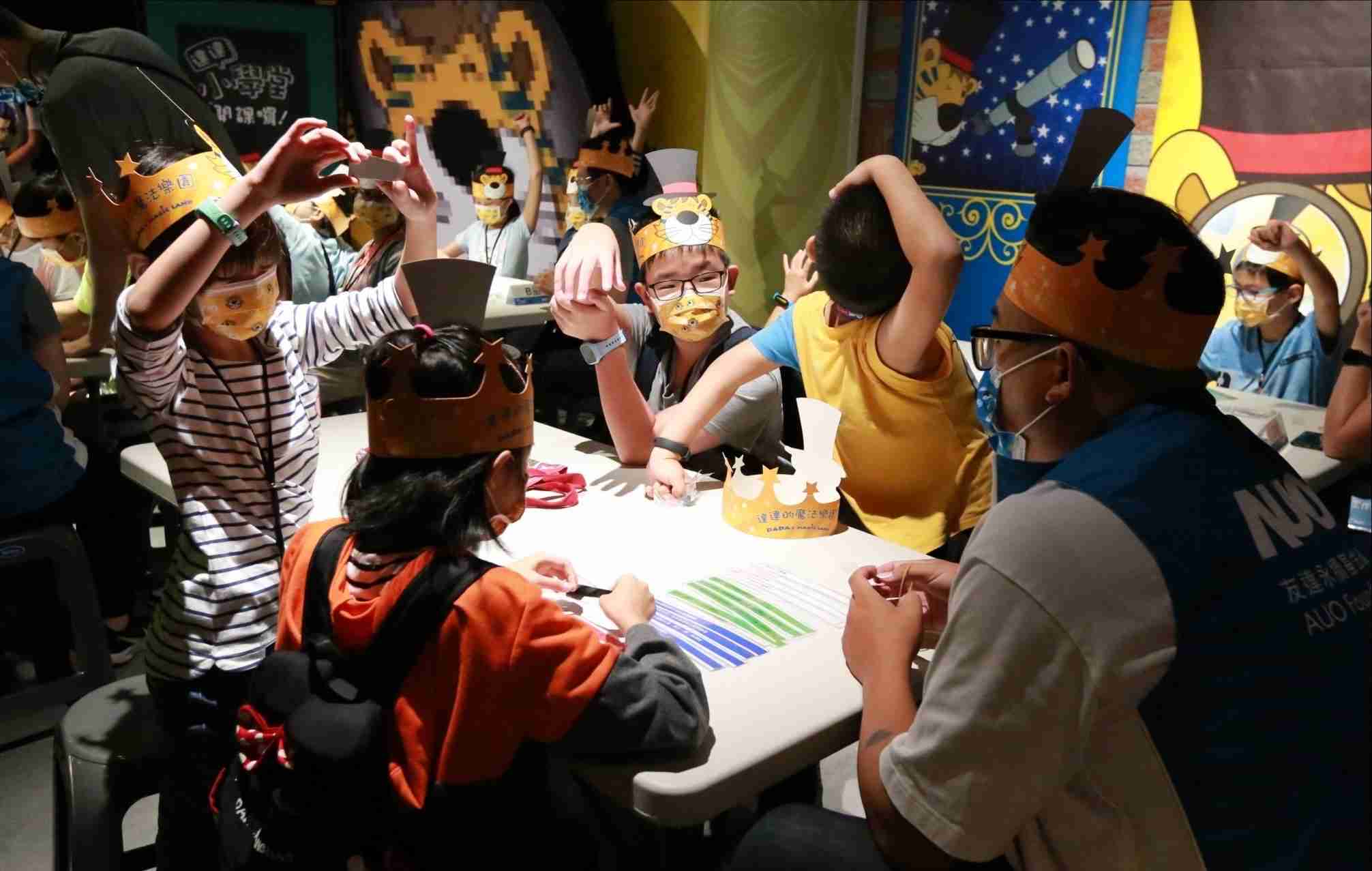 赏金国际以永续理念推动全人教育计划，，内外结盟储备科普教育人才，，荣获亚太永续行动奖社会共融面的金奖肯定